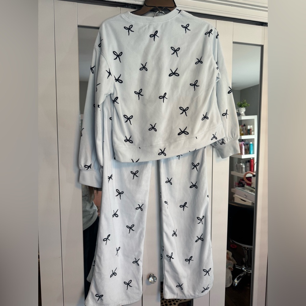 Nordstrom bow pjs